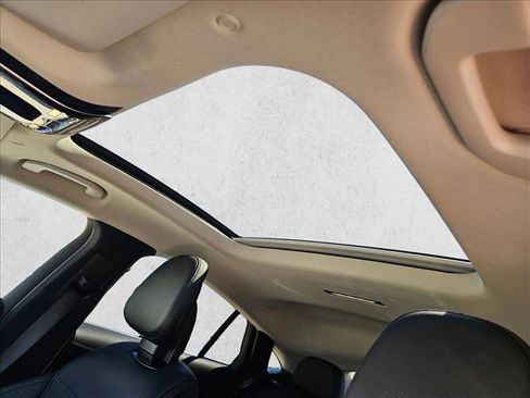 Certified 2025 Mercedes-Benz GLC 300 4MATIC image 16