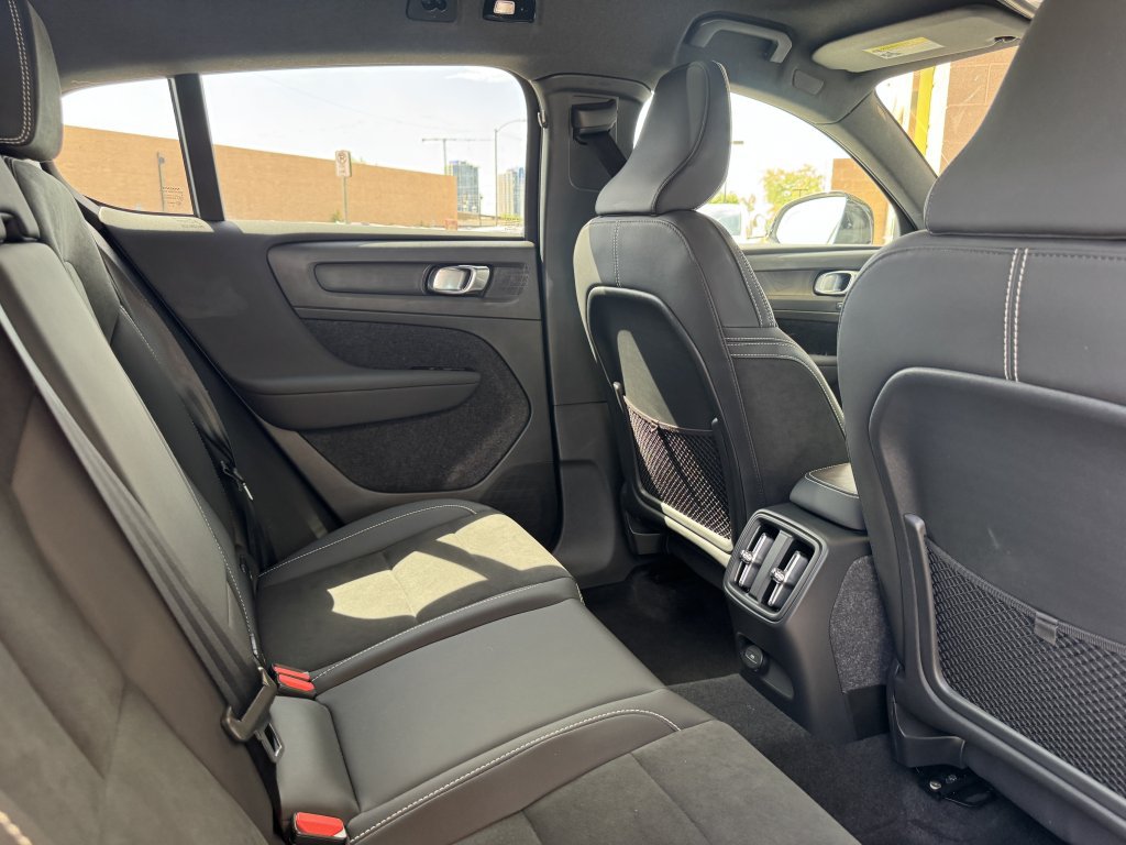 Used 2023 Volvo C40 P8 Recharge Plus w/ Protection Package Premier AWD/4WD image 37