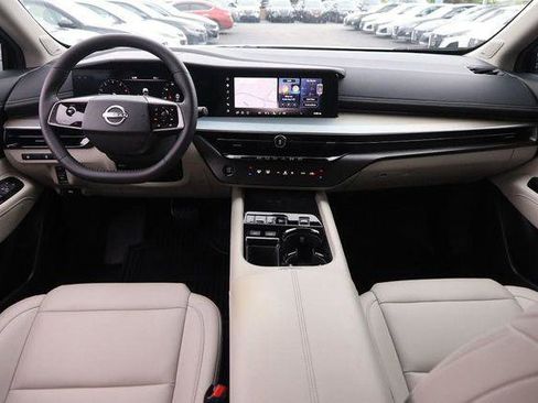 Used 2025 Nissan Murano SL w/ Cargo Package AWD/4WD image 24