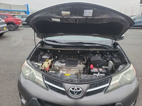 Used 2015 Toyota RAV4 XLE image 37