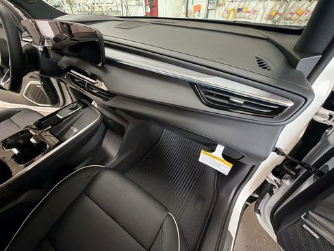 New 2026 Buick Enclave Sport Touring w/ Power Package image 29