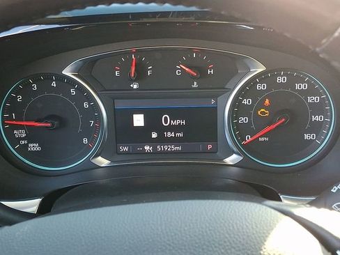 Used 2022 Chevrolet Traverse RS image 21