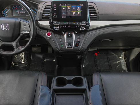 Certified 2023 Honda Odyssey Sport image 13