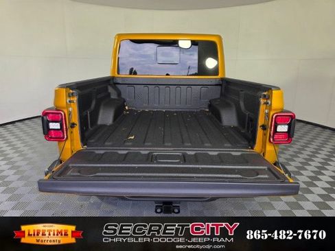New 2026 Jeep Gladiator Mojave AWD/4WD image 30