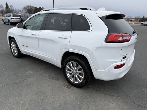 Used 2018 Jeep Cherokee Overland w/ Technology Group image 6