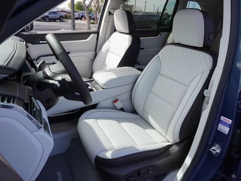 New 2026 GMC Acadia Denali FWD image 17