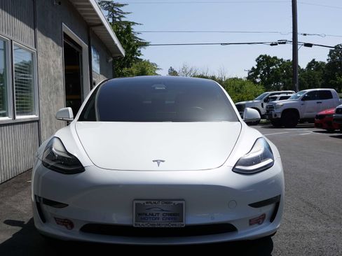 Used 2020 Tesla Model 3 Long Range image 7