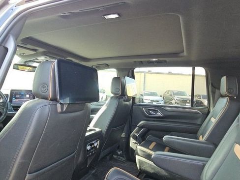 Used 2021 GMC Yukon XL AT4 w/ AT4 Premium Plus Package image 6