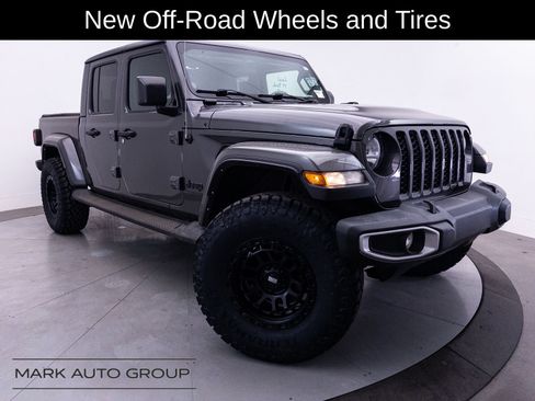 Used 2021 Jeep Gladiator Sport AWD/4WD image 1