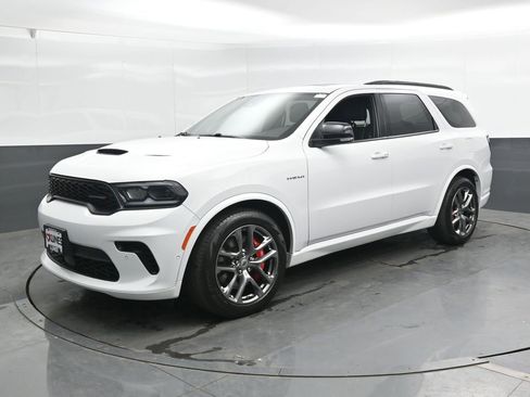 Used 2024 Dodge Durango R/T w/ Tow 'N Go Group AWD/4WD image 7