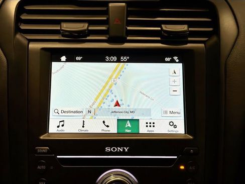 Used 2019 Ford Fusion Energi Titanium image 12