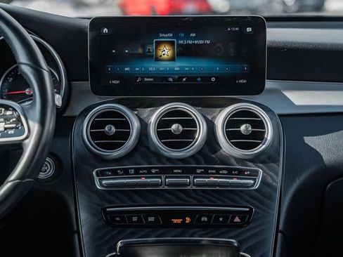 Used 2022 Mercedes-Benz GLC 300 4MATIC image 21