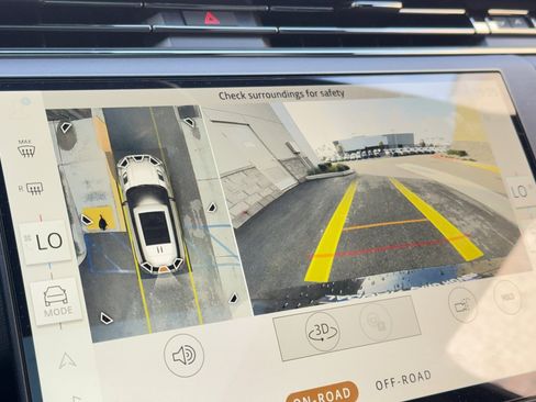 Used 2025 Land Rover Range Rover Sport SV Edition Two image 22