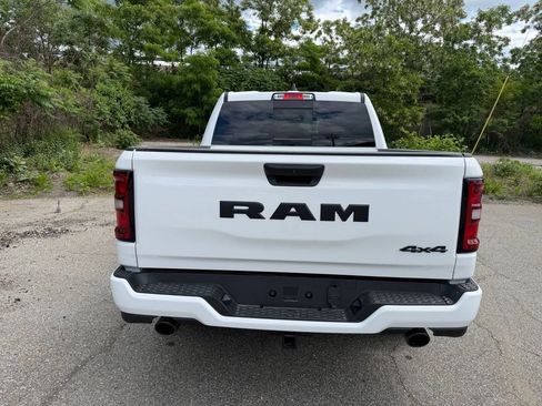 New 2026 RAM 1500 Express AWD/4WD image 4
