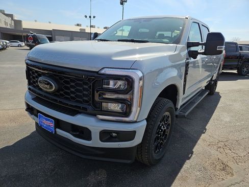 New 2026 Ford F350 Lariat w/ Black Appearance Package image 4
