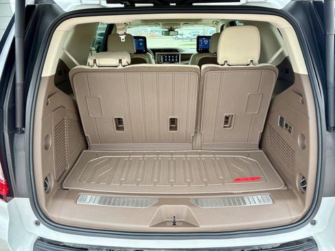 Used 2021 GMC Yukon Denali image 6