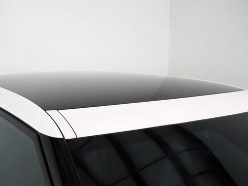 Used 2022 Polestar Polestar 2 w/ Pilot Package w/ Plus Package image 4