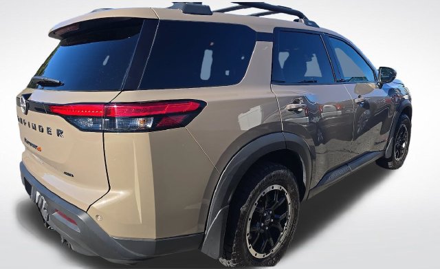 Used 2025 Nissan Pathfinder Rock Creek AWD/4WD image 4