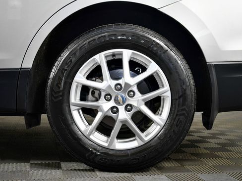 Used 2022 Chevrolet Equinox LT w/ Driver Convenience Package image 51