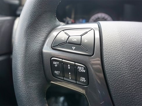 Used 2024 Nissan Pathfinder SL image 52