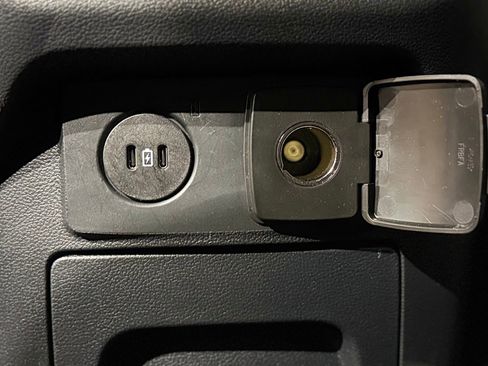 Used 2025 Ford Explorer Active w/ Active Comfort Package image 93