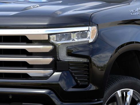 New 2026 Chevrolet Silverado 1500 High Country w/ High Country Premium Package AWD/4WD image 10
