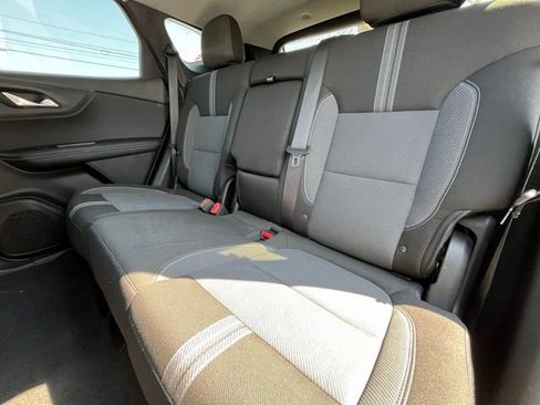Used 2025 Chevrolet Blazer LT image 25