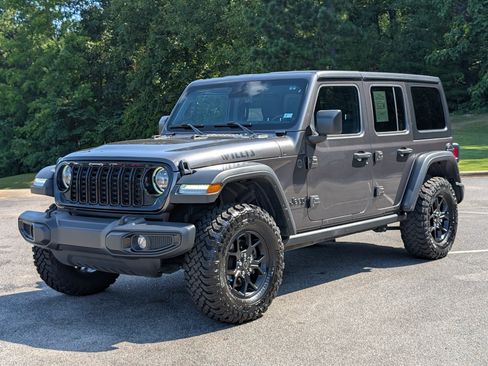 Used 2024 Jeep Wrangler Unlimited Sport AWD/4WD image 5