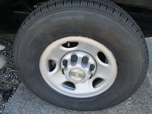 Used 2024 Chevrolet Express 2500 w/ Driver Convenience Package RWD image 30
