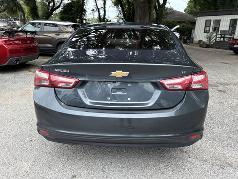 Used 2021 Chevrolet Malibu LT FWD image 4