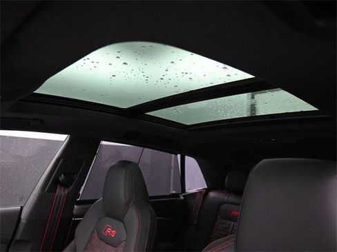 Used 2025 Audi RS Q8 performance image 27