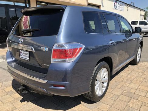 Used 2012 Toyota Highlander Limited AWD/4WD image 2