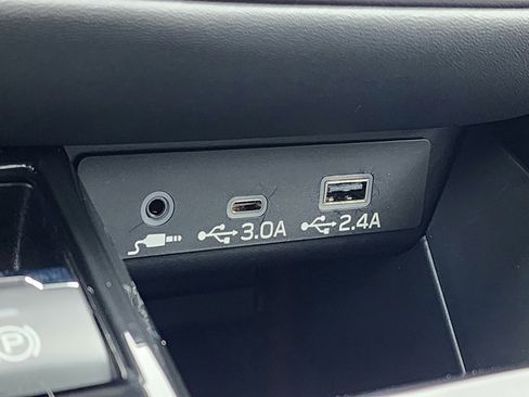 Certified 2025 Subaru Outback Limited image 15