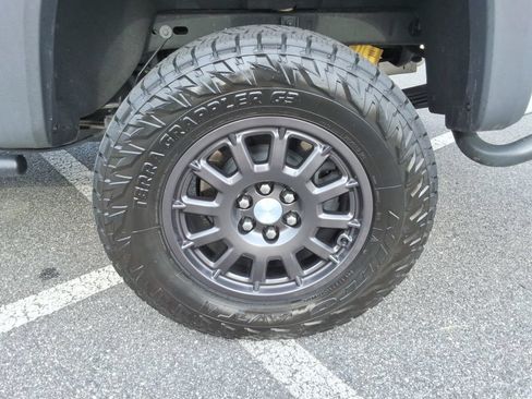 Certified 2022 Chevrolet Colorado ZR2 w/ Colorado ZR2 Bison Edition AWD/4WD image 14