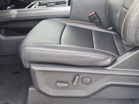 New 2026 Ford F250 Lariat RWD image 23