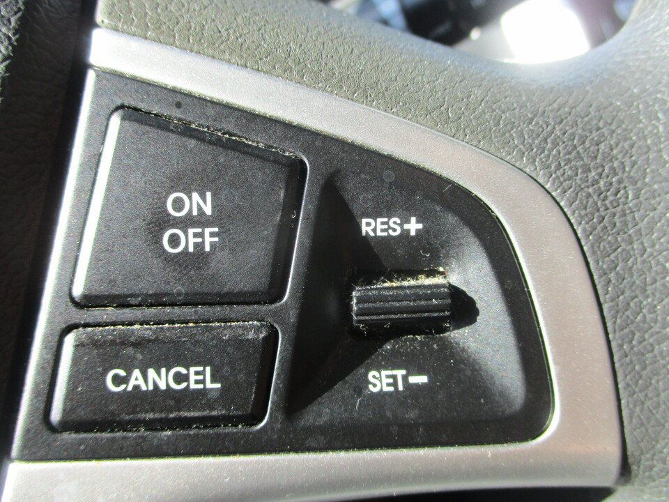 Used 2012 Hyundai Accent GLS w/ Premium Pkg 3 FWD image 30