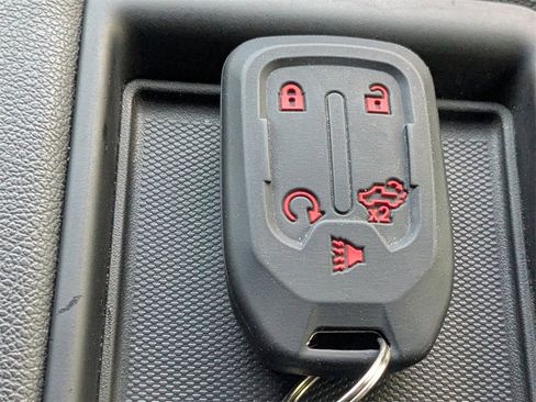 Used 2021 Chevrolet Silverado 1500 RST image 32