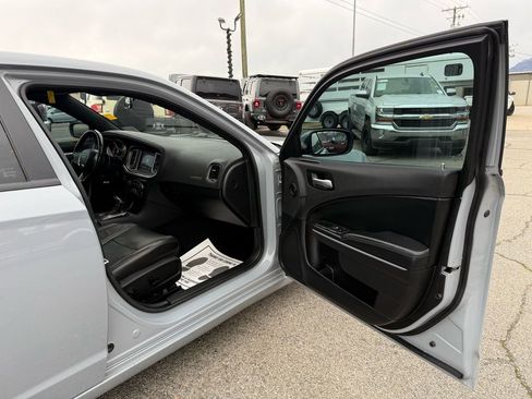 Used 2021 Dodge Charger SXT w/ Leather Interior Group image 15