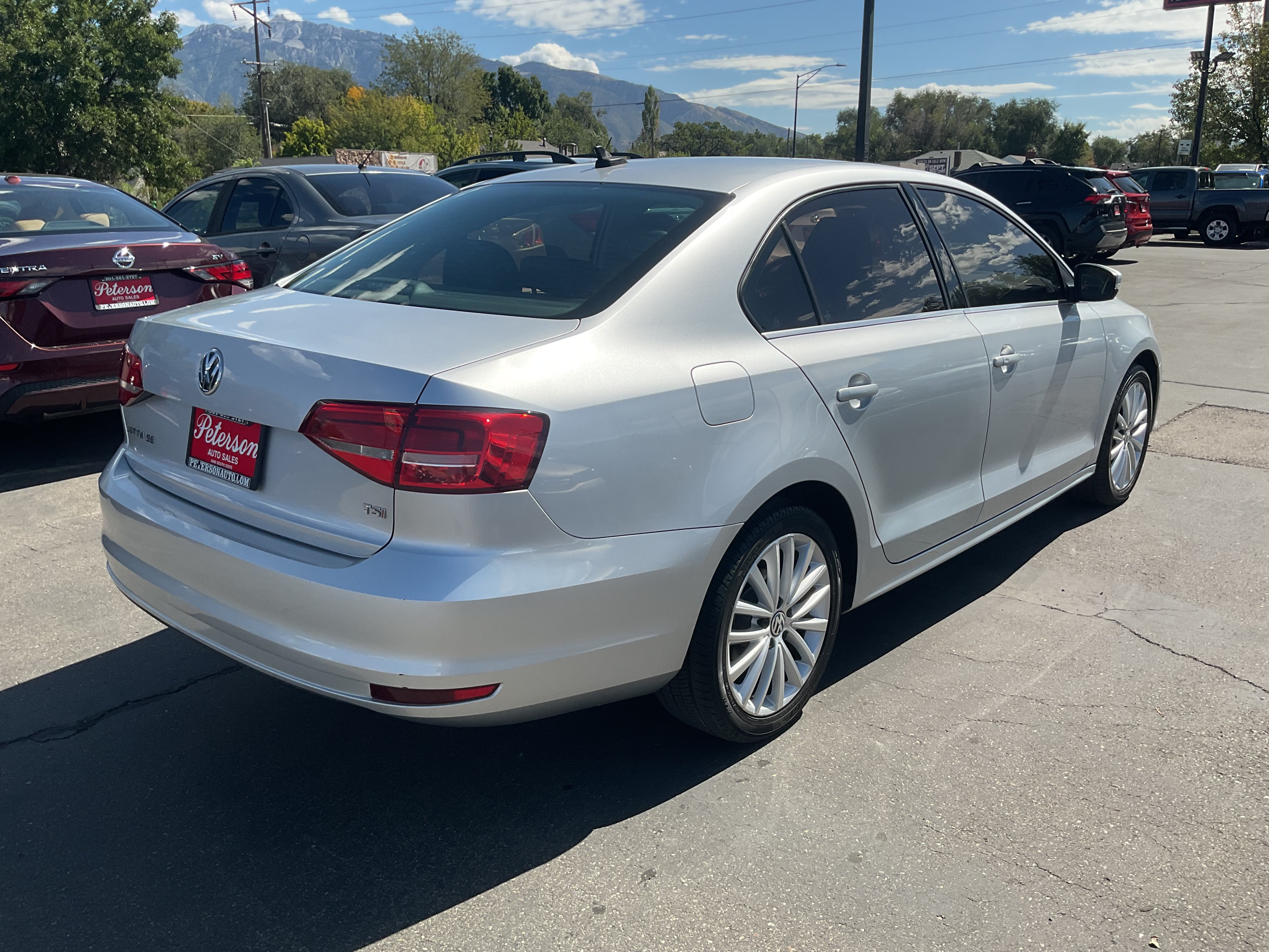 Used 2015 Volkswagen Jetta SE FWD image 6