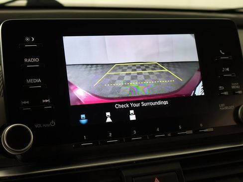 Used 2018 Honda Accord LX image 39