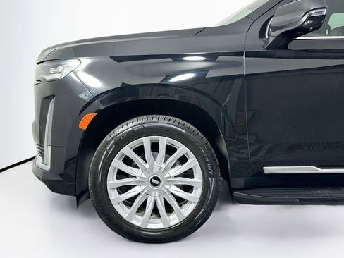 Used 2024 Cadillac Escalade ESV Luxury w/ LPO, Floor Liner Package image 33