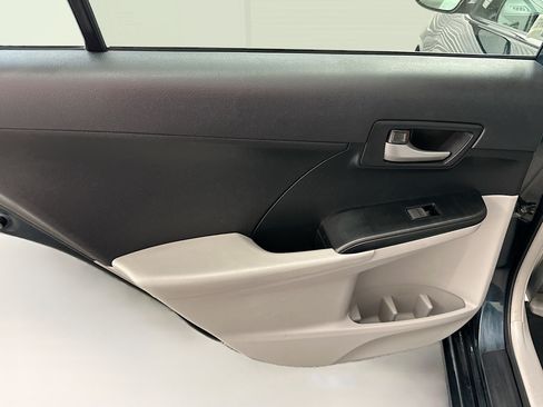 Used 2014 Toyota Camry LE FWD image 26