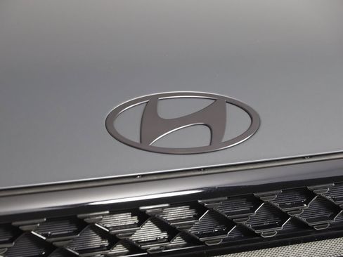 Used 2025 Hyundai Santa Fe Calligraphy image 17