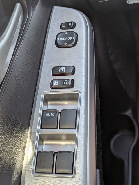 Used 2012 Toyota Camry SE FWD image 20