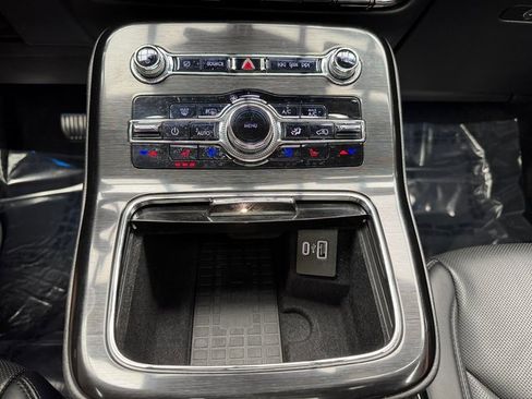 Used 2022 Lincoln Nautilus Reserve image 19