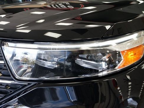 Used 2022 Ford Explorer XLT w/ Class IV Trailer Tow Package image 22