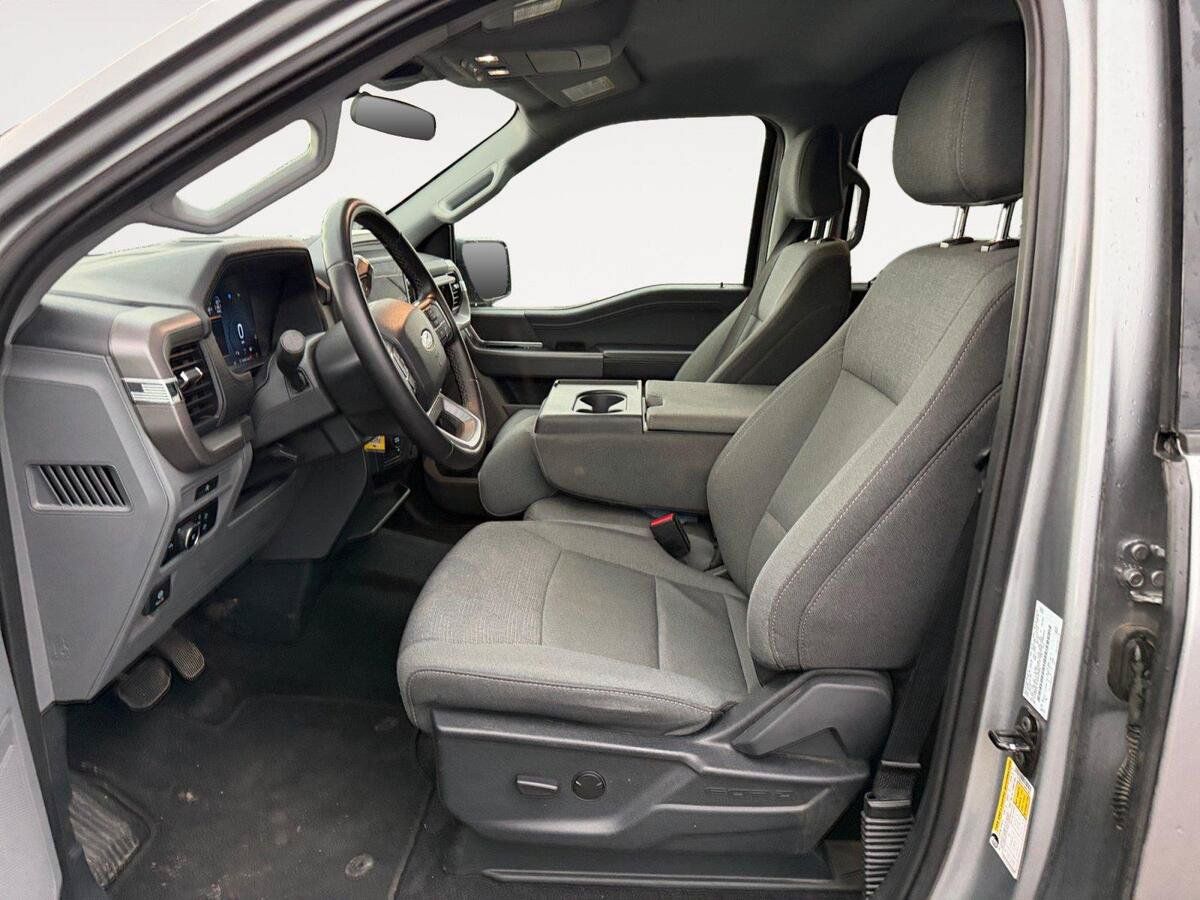 Used 2025 Ford F150 XLT w/ Equipment Group 301A Standard AWD/4WD image 9
