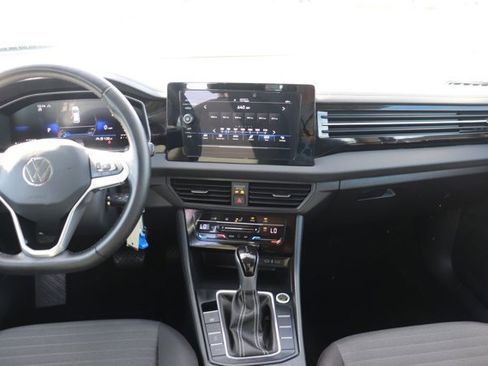 Used 2025 Volkswagen Jetta S image 13