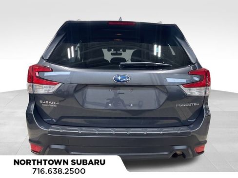 Used 2020 Subaru Forester Premium image 10
