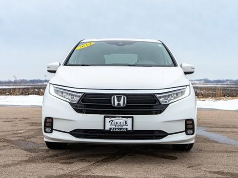 Used 2024 Honda Odyssey EX-L image 2